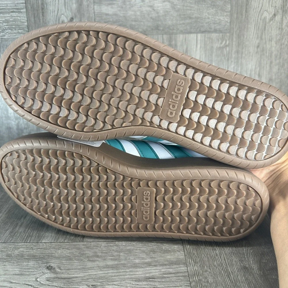 Adidas Barreda Sneakers Women 7 White Teal Gum Sole Leather Retro NEW JR1194